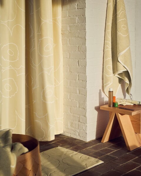 marimekko piirto unikko bath mat | beige